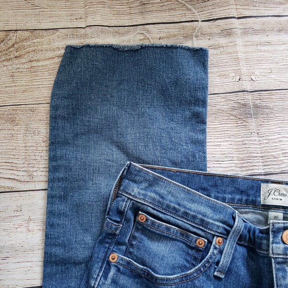 J.CREW Denim 9" Billie demi-boot crop jean in Caddy wash Jeans - Picture 4 of 9